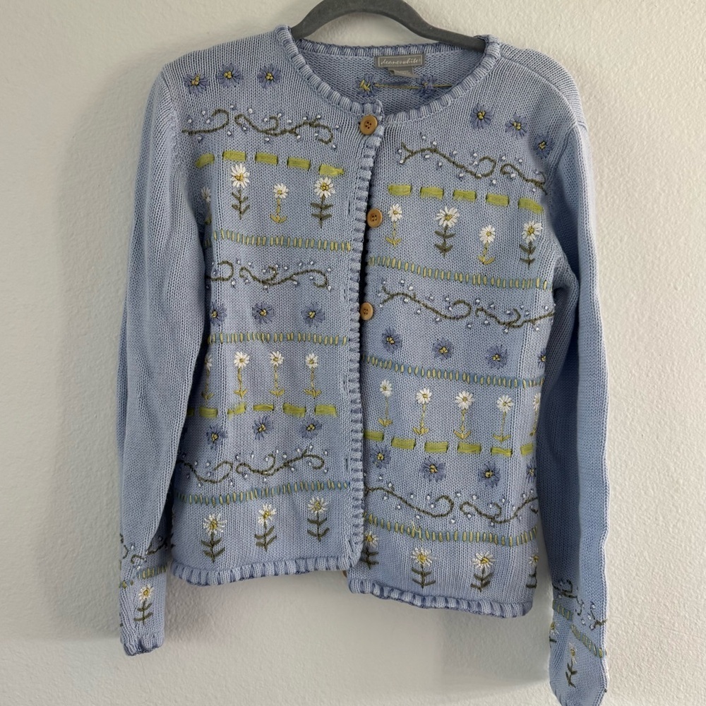 Vintage Women’s Deane & White Embroidered Floral Cardigan Button Front Sweater
